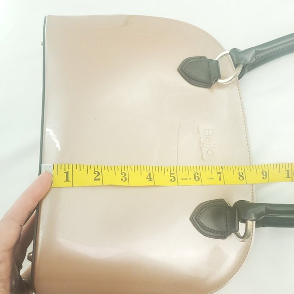 Beijo Womens Brown Leather Double Handles Zip Around Inner Compartments Handbag - Picture 8 of 14